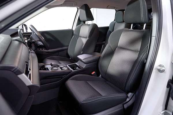 2024 Mitsubishi Outlander ES ZM