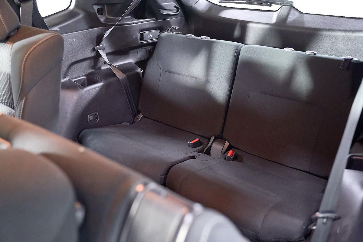 2024 Mitsubishi Outlander ES ZM