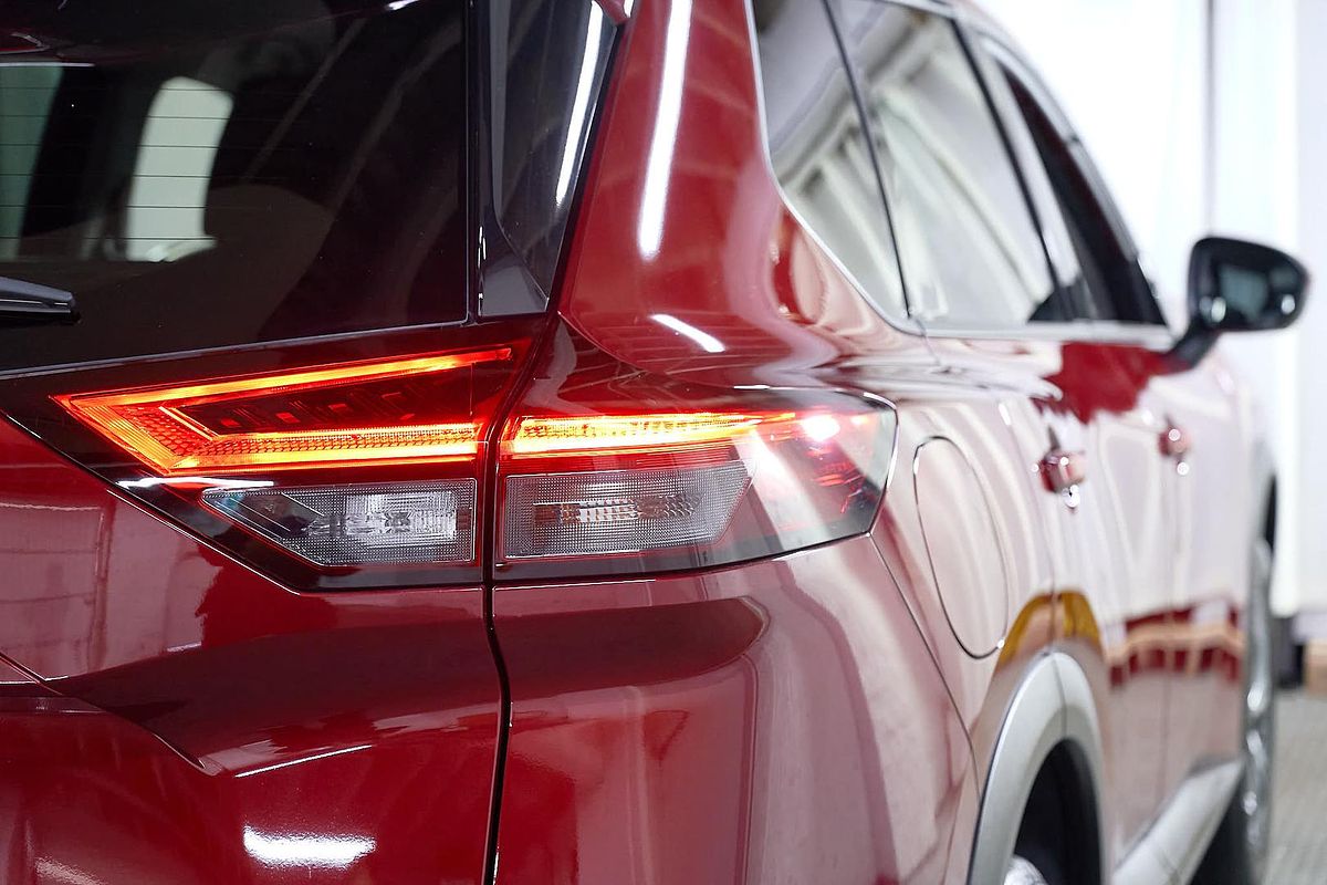 2024 Nissan X-TRAIL ST-L T33