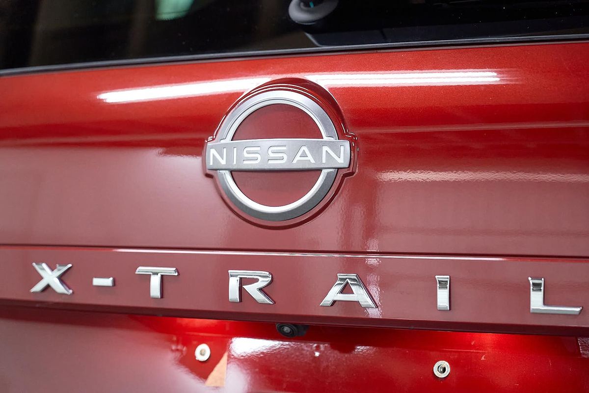 2024 Nissan X-TRAIL ST-L T33