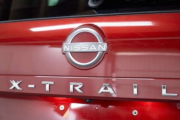 2024 Nissan X-TRAIL ST-L T33