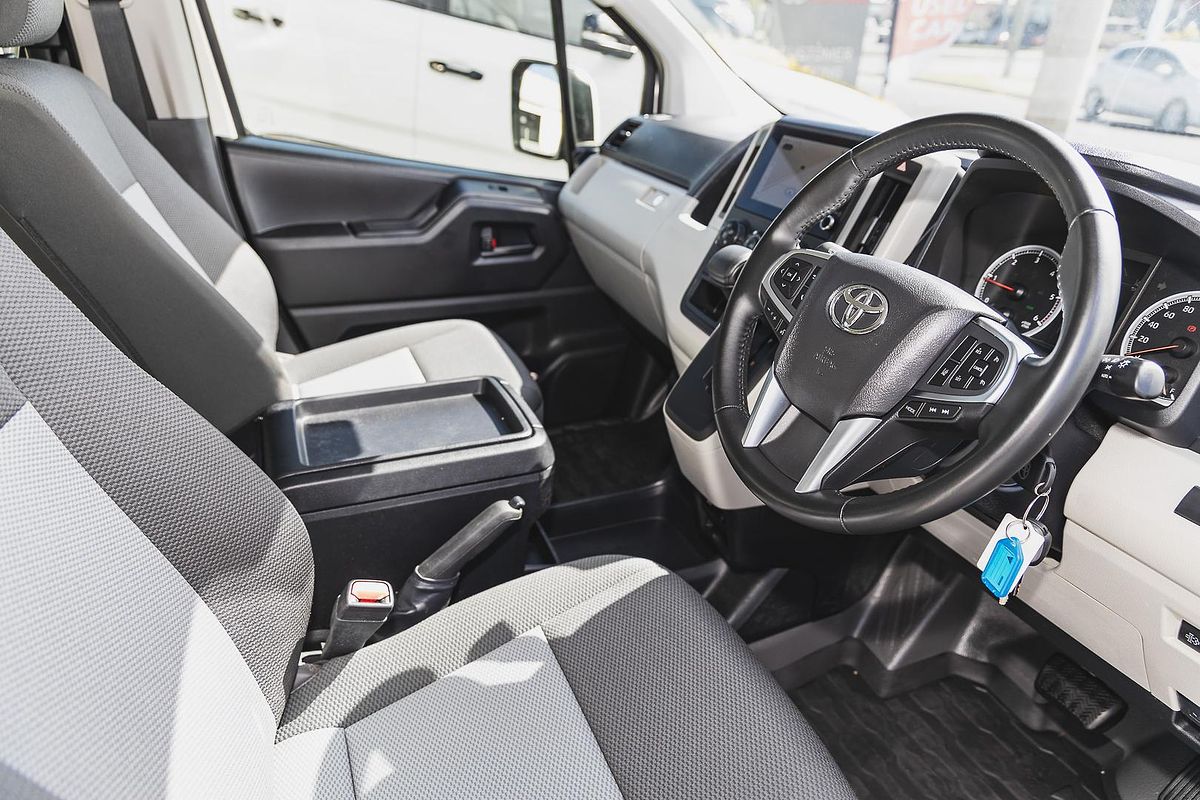 2024 Toyota Hiace GDH300R LWB