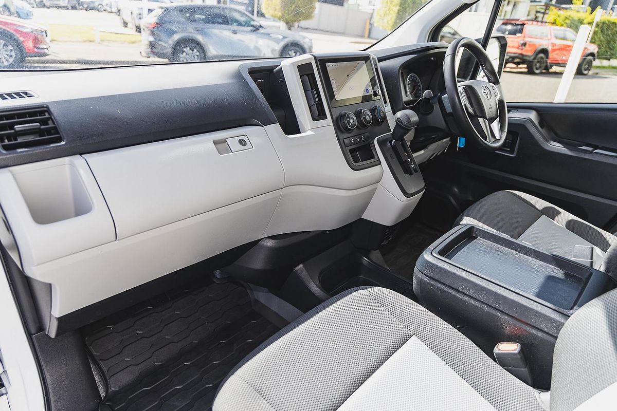 2024 Toyota Hiace GDH300R LWB