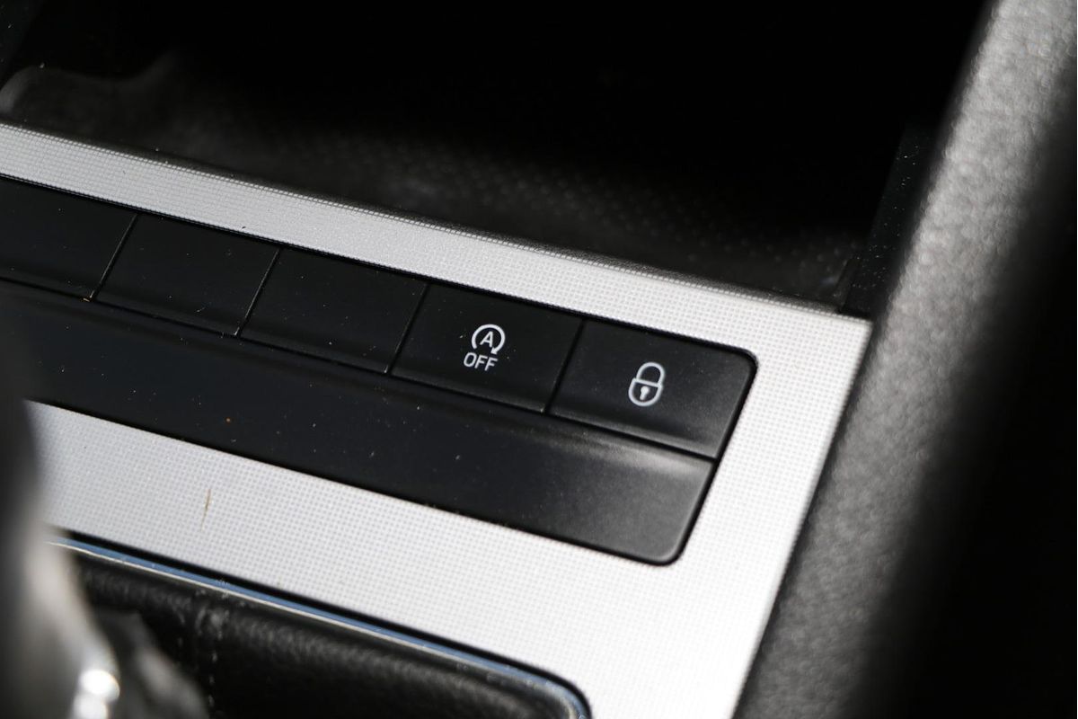 2015 SKODA Octavia Ambition 103TSI NE