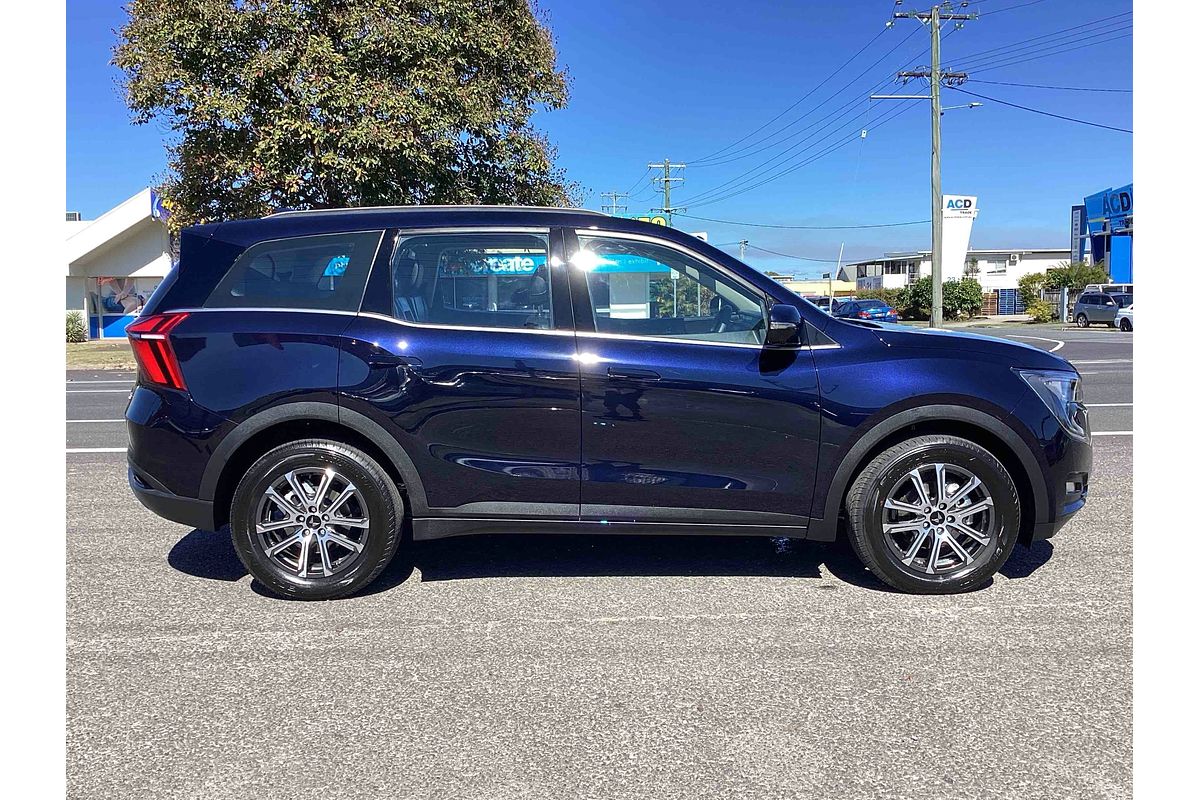 2025 Mahindra XUV700 AX7L