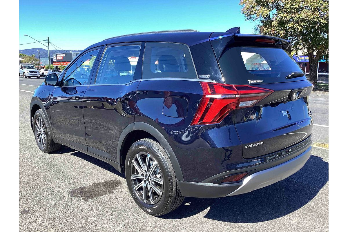 2025 Mahindra XUV700 AX7L