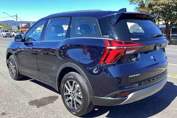 2025 Mahindra XUV700 AX7L
