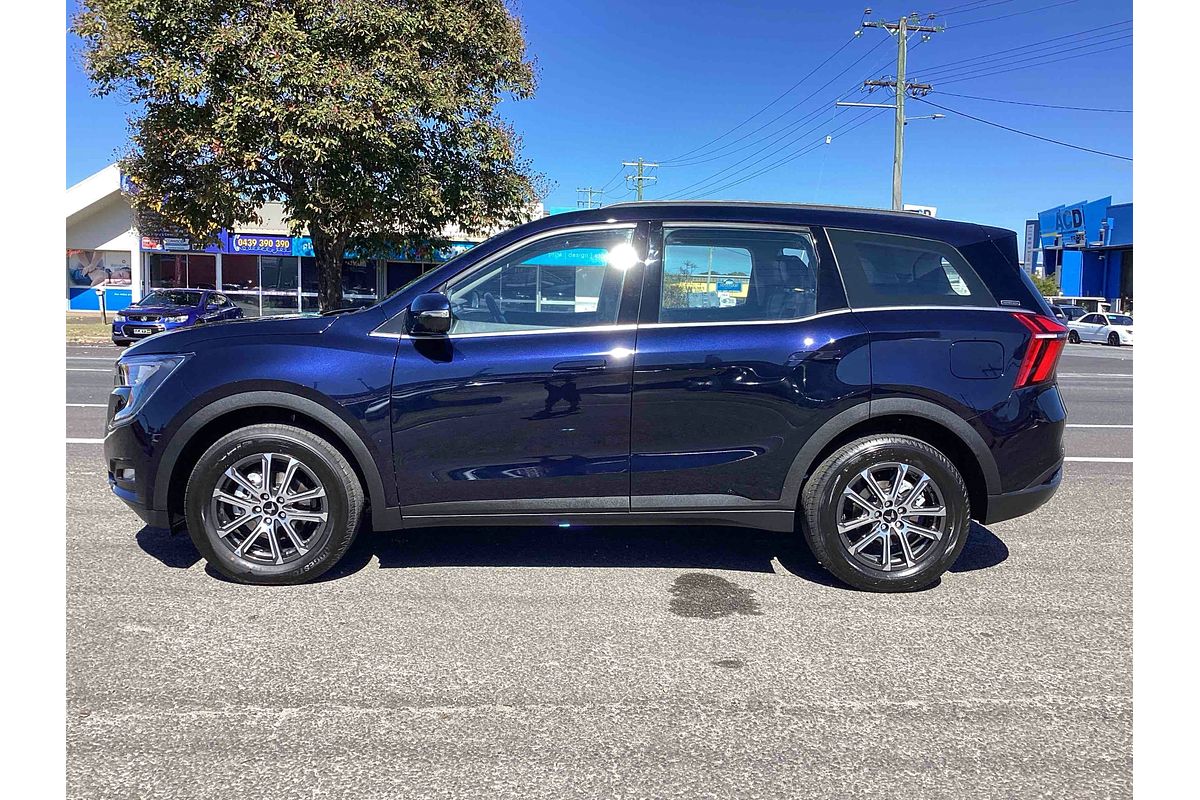 2025 Mahindra XUV700 AX7L
