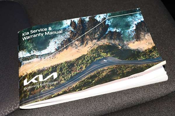 2023 Kia Carnival S KA4