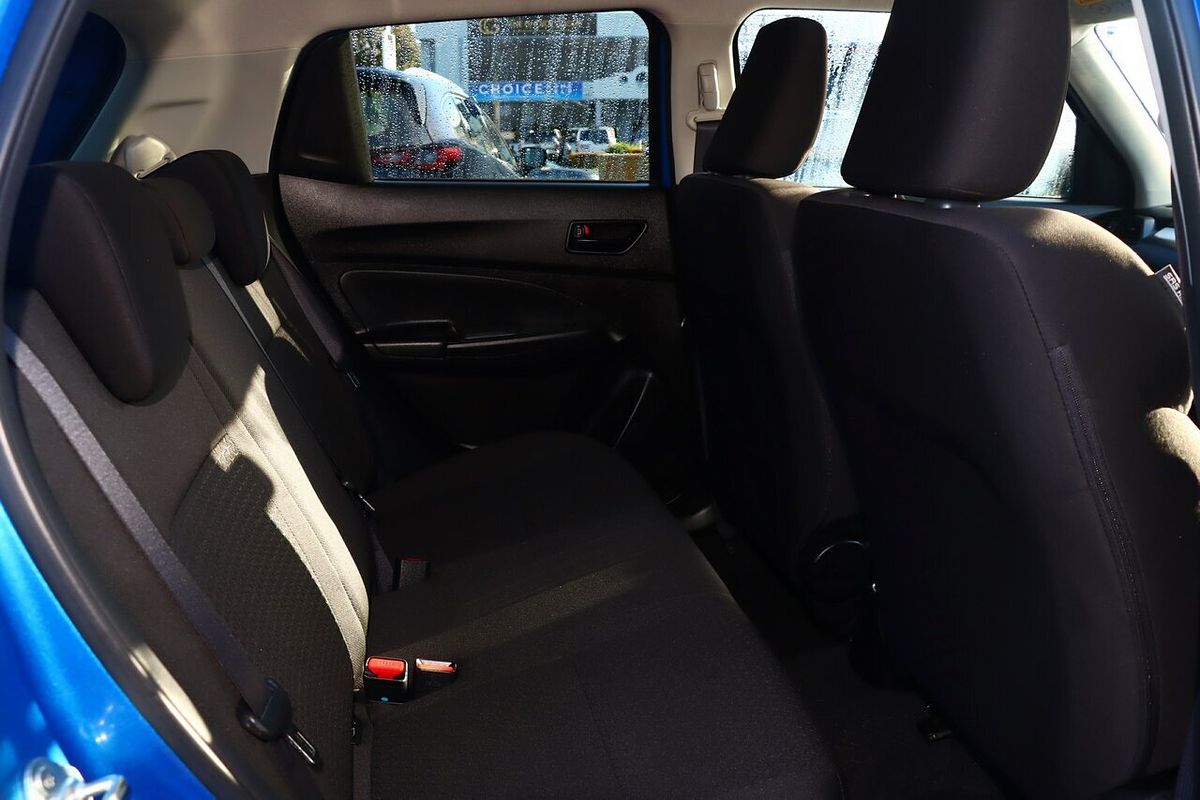 2017 Suzuki Swift GL Navigator FZ