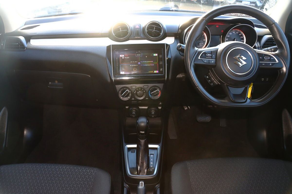 2017 Suzuki Swift GL Navigator FZ
