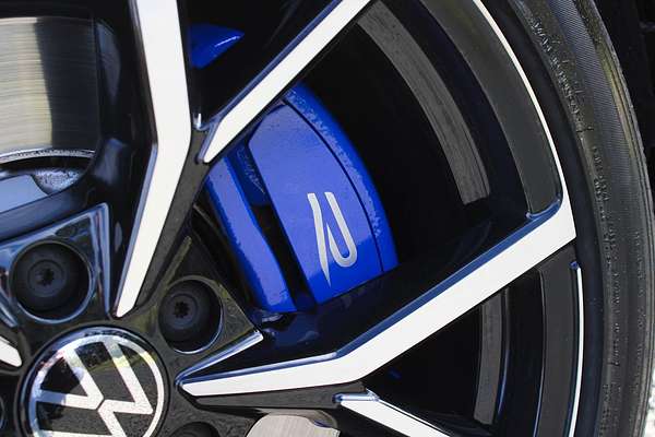 2023 Volkswagen T-Roc R D11