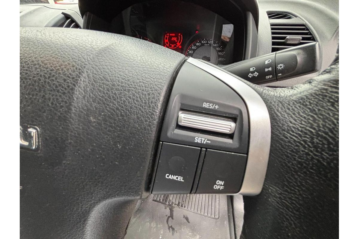 2017 Isuzu D-MAX SX High Ride Rear Wheel Drive