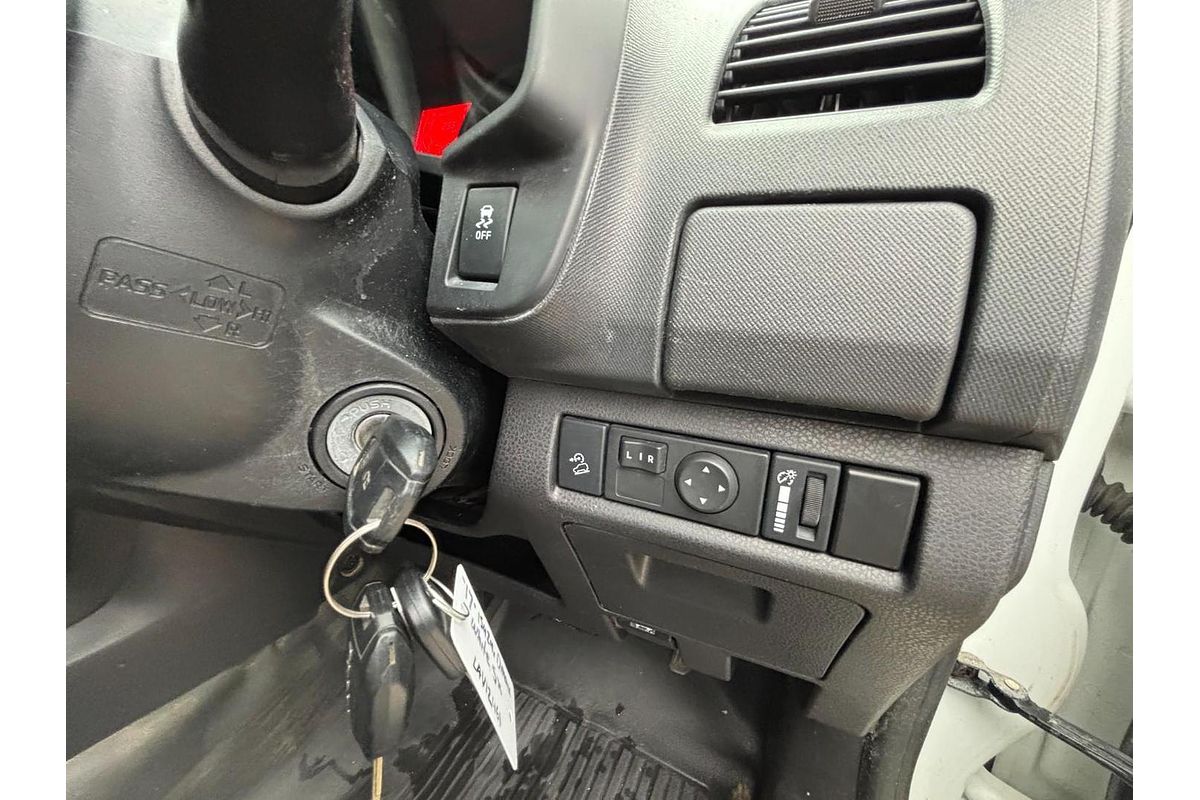 2017 Isuzu D-MAX SX High Ride Rear Wheel Drive