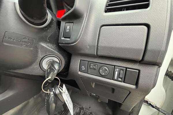 2017 Isuzu D-MAX SX High Ride Rear Wheel Drive
