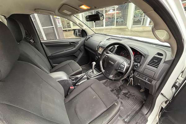 2017 Isuzu D-MAX SX High Ride Rear Wheel Drive