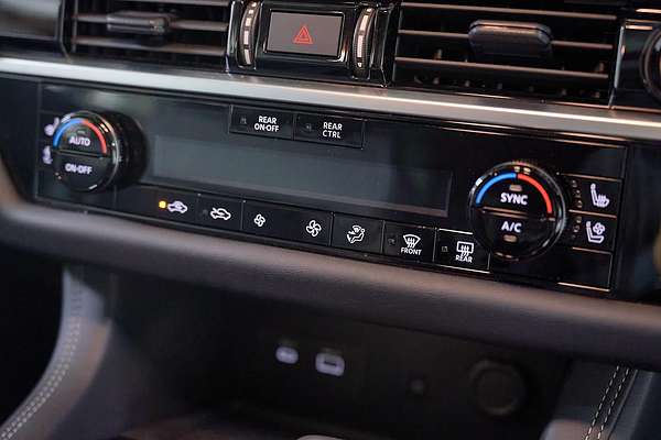 2023 Nissan Pathfinder Ti-L R53