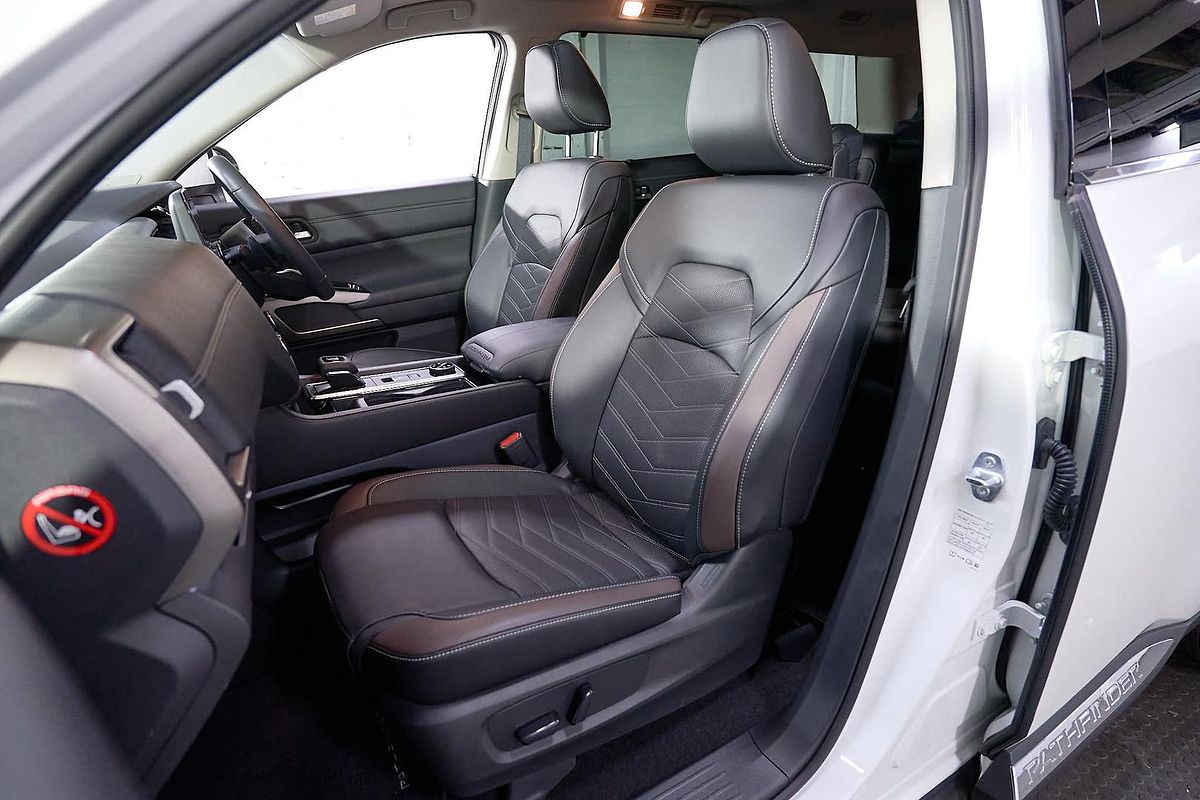 2023 Nissan Pathfinder Ti-L R53