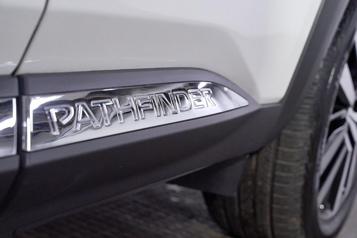 2023 Nissan Pathfinder Ti-L R53