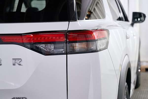 2023 Nissan Pathfinder Ti-L R53