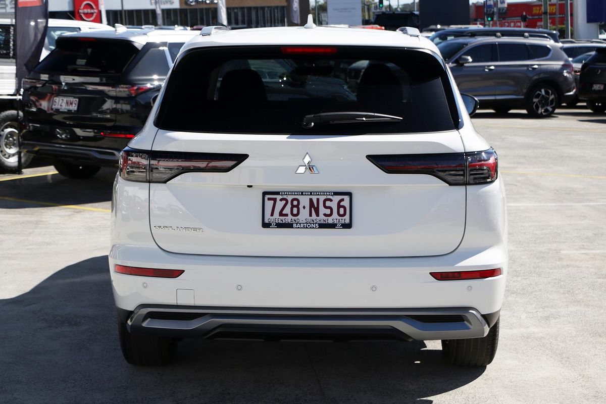 2025 Mitsubishi Outlander LS ZM
