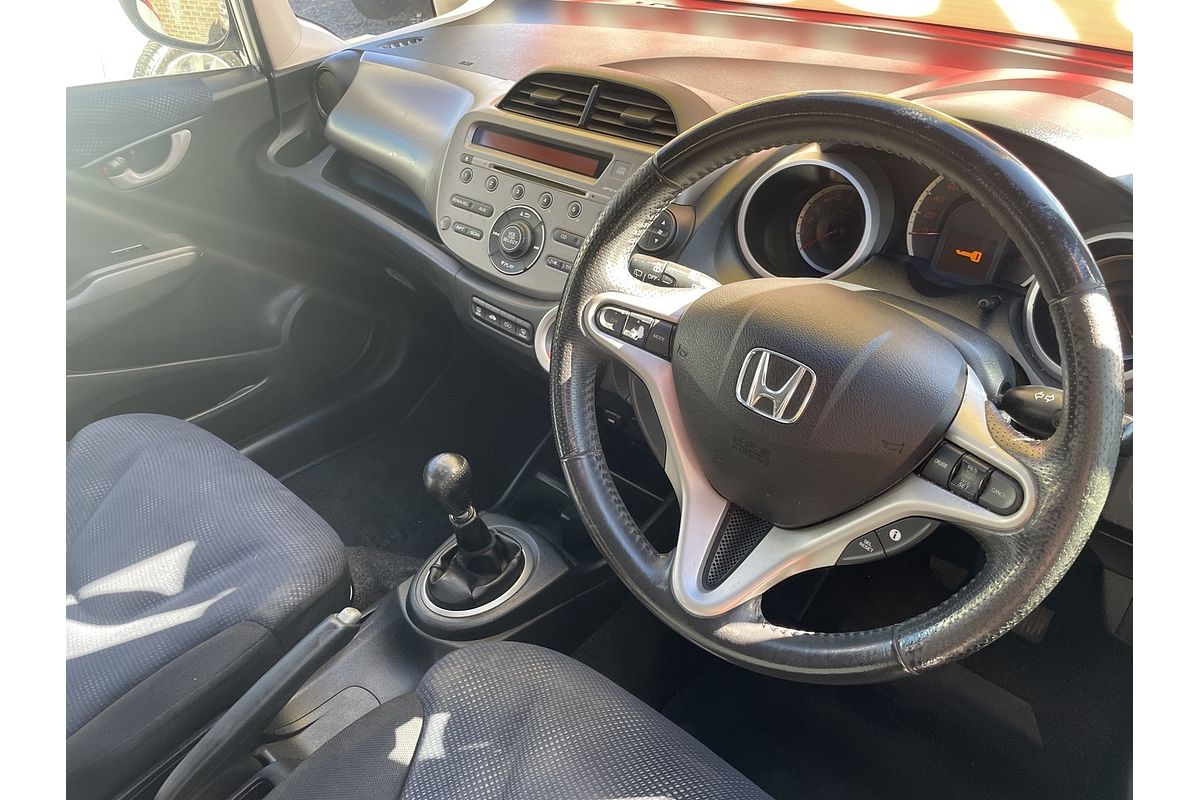 2012 Honda Jazz Vibe GE