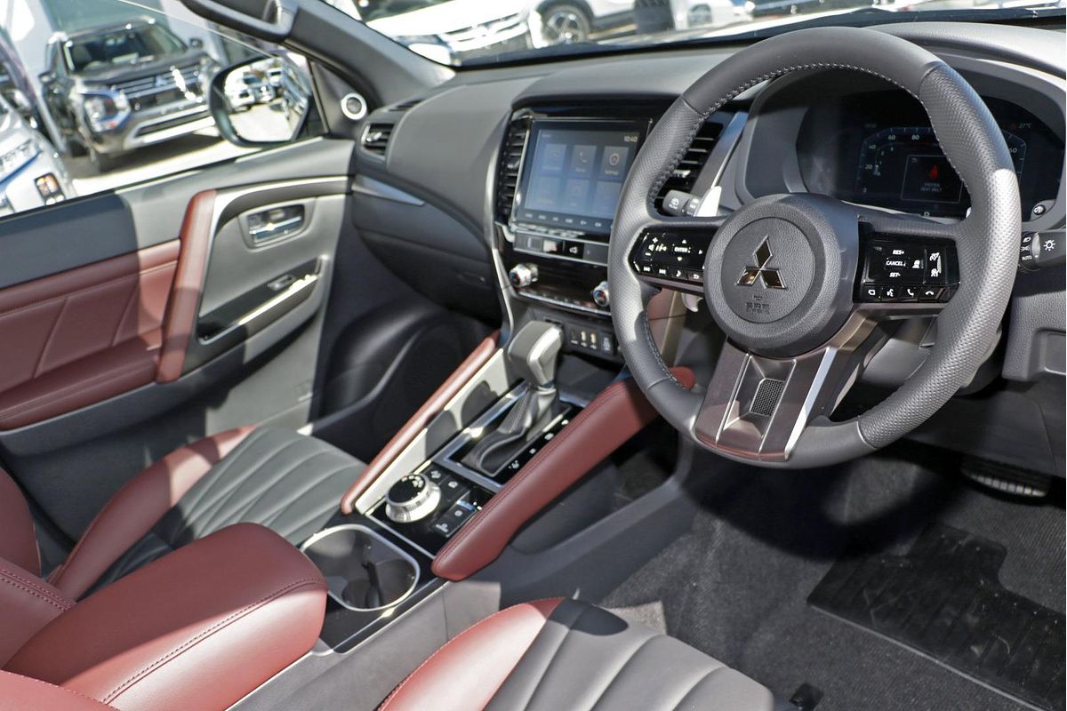 2025 Mitsubishi Pajero Sport GSR QG