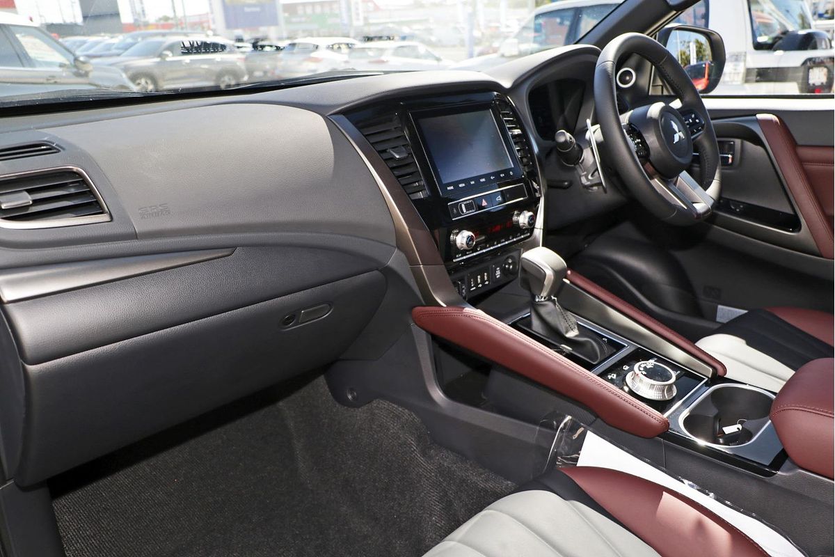 2025 Mitsubishi Pajero Sport GSR QG