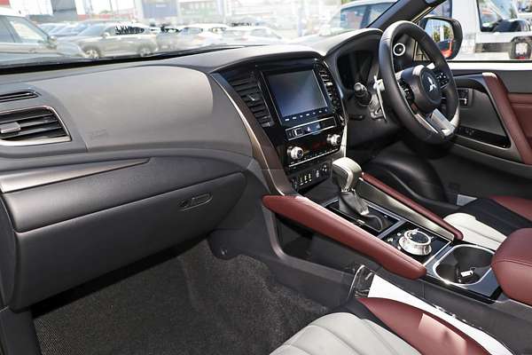 2025 Mitsubishi Pajero Sport GSR QG