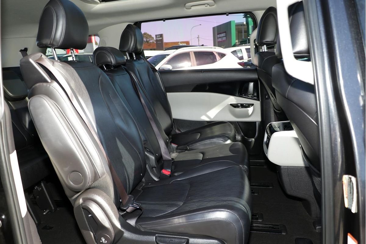 2022 Kia Carnival Platinum KA4