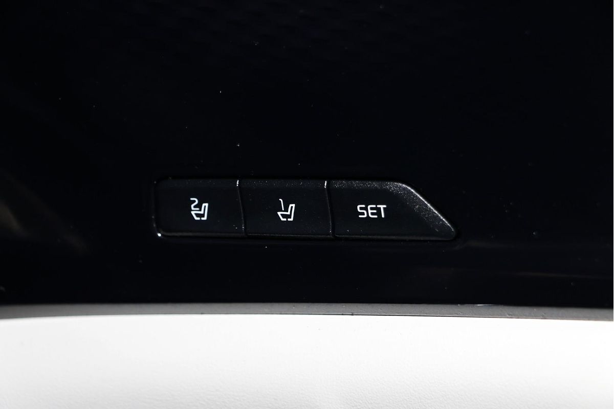 2022 Kia Carnival Platinum KA4