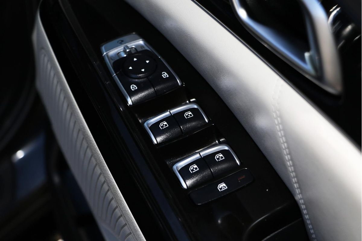 2022 Kia Carnival Platinum KA4