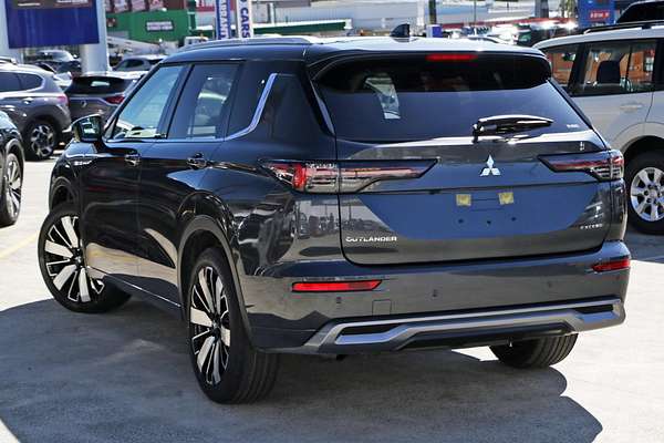 2025 Mitsubishi Outlander Exceed ZM