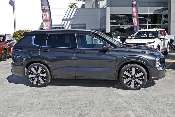 2025 Mitsubishi Outlander Exceed ZM