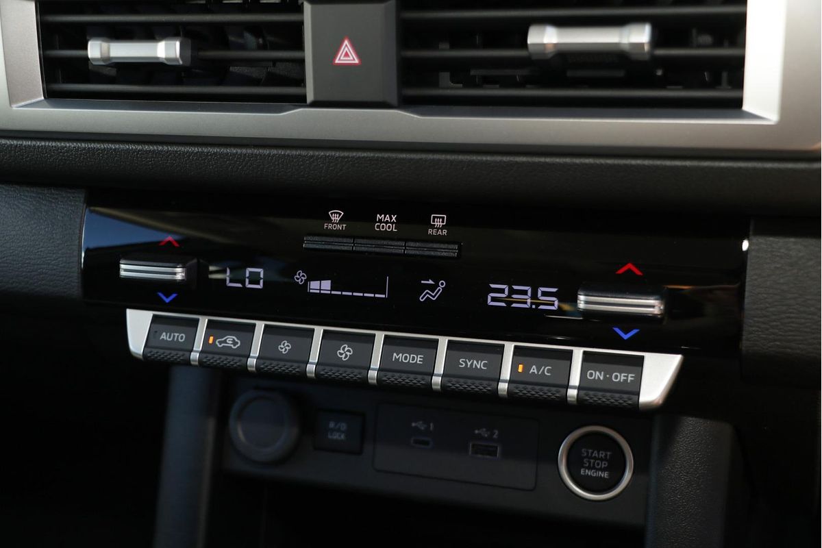2024 Mitsubishi Triton GLS MV 4X4