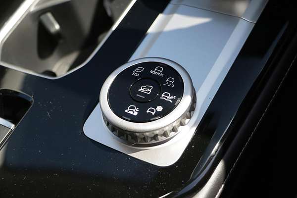 2025 Mitsubishi Outlander Exceed ZM