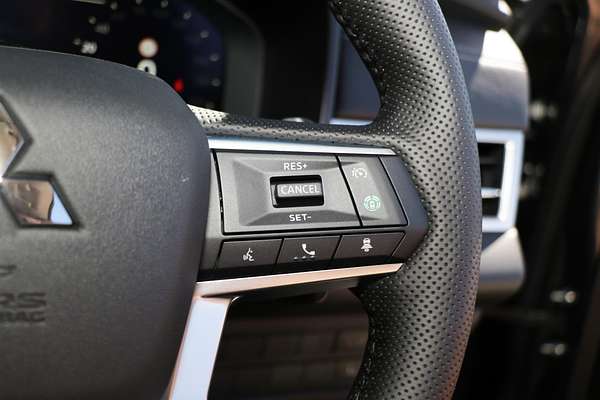 2025 Mitsubishi Outlander Exceed ZM