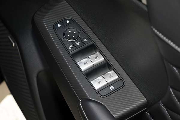 2025 Mitsubishi Outlander Exceed ZM