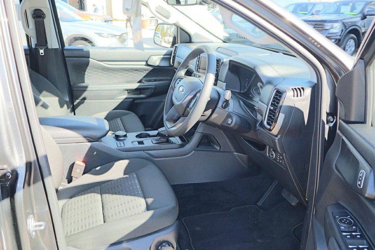 2024 Ford Everest Ambiente 2.0L
