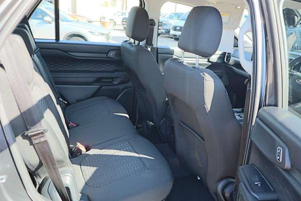 2024 Ford Everest Ambiente 2.0L