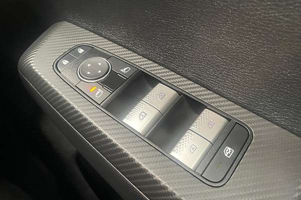 2024 Mitsubishi Outlander ES ZM