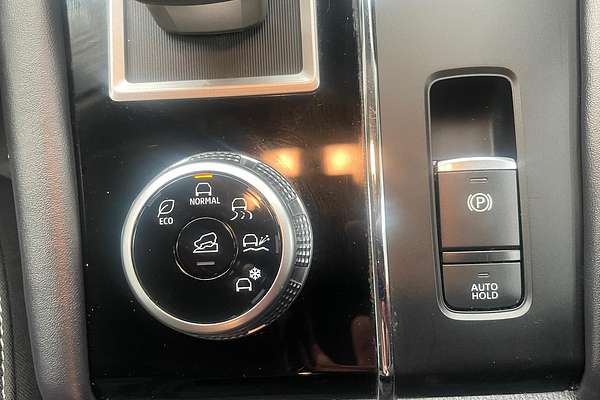2024 Mitsubishi Outlander ES ZM