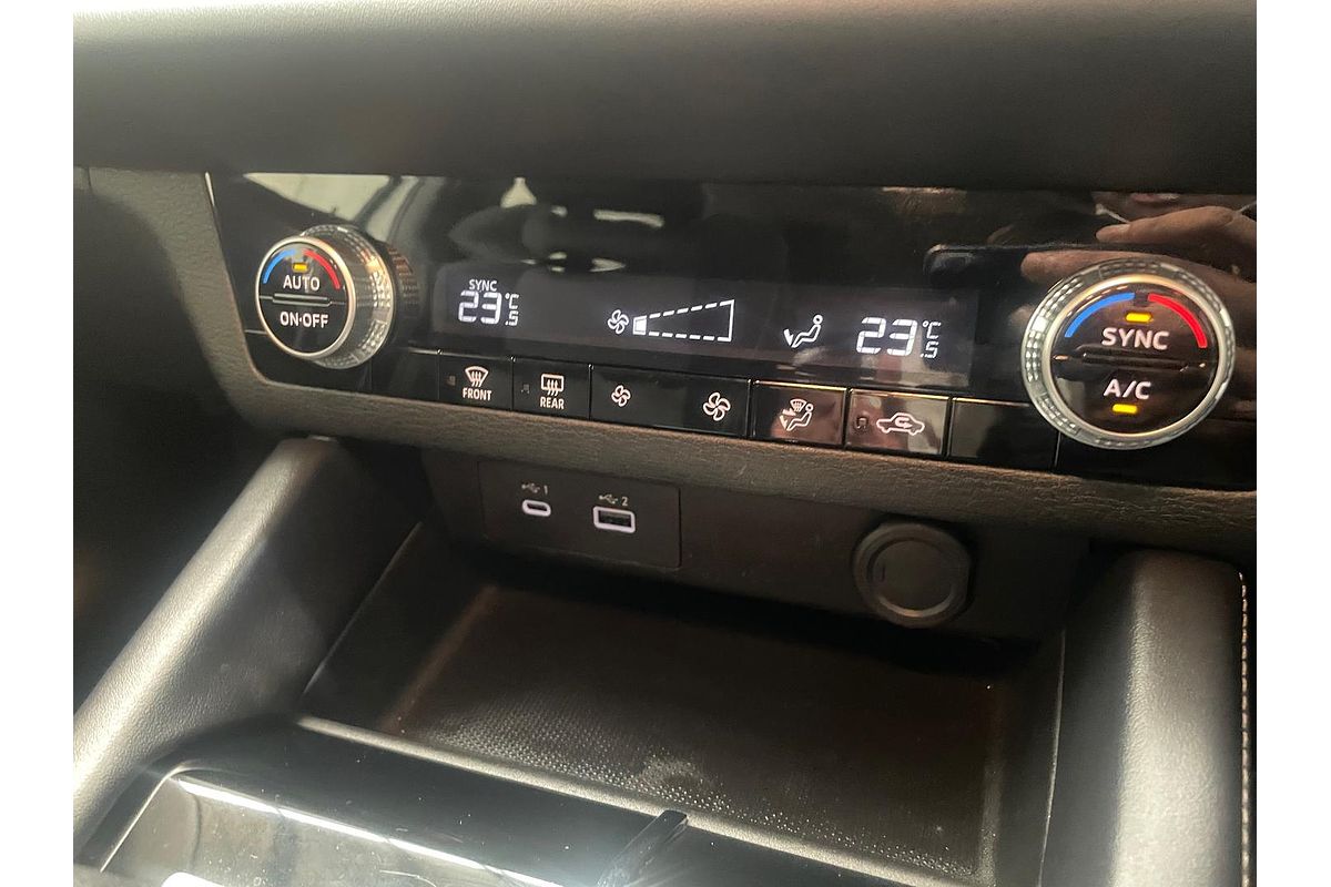 2024 Mitsubishi Outlander ES ZM