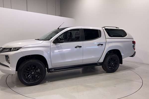 2022 Mitsubishi Triton GSR MR 4X4