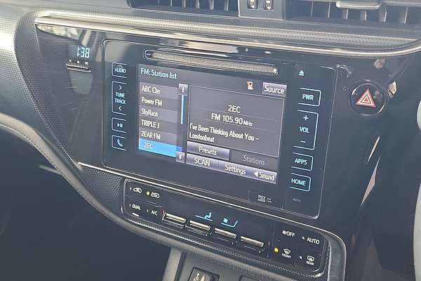 2017 Toyota Corolla Hybrid ZWE186R