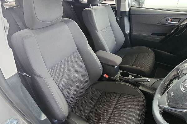 2017 Toyota Corolla Hybrid ZWE186R