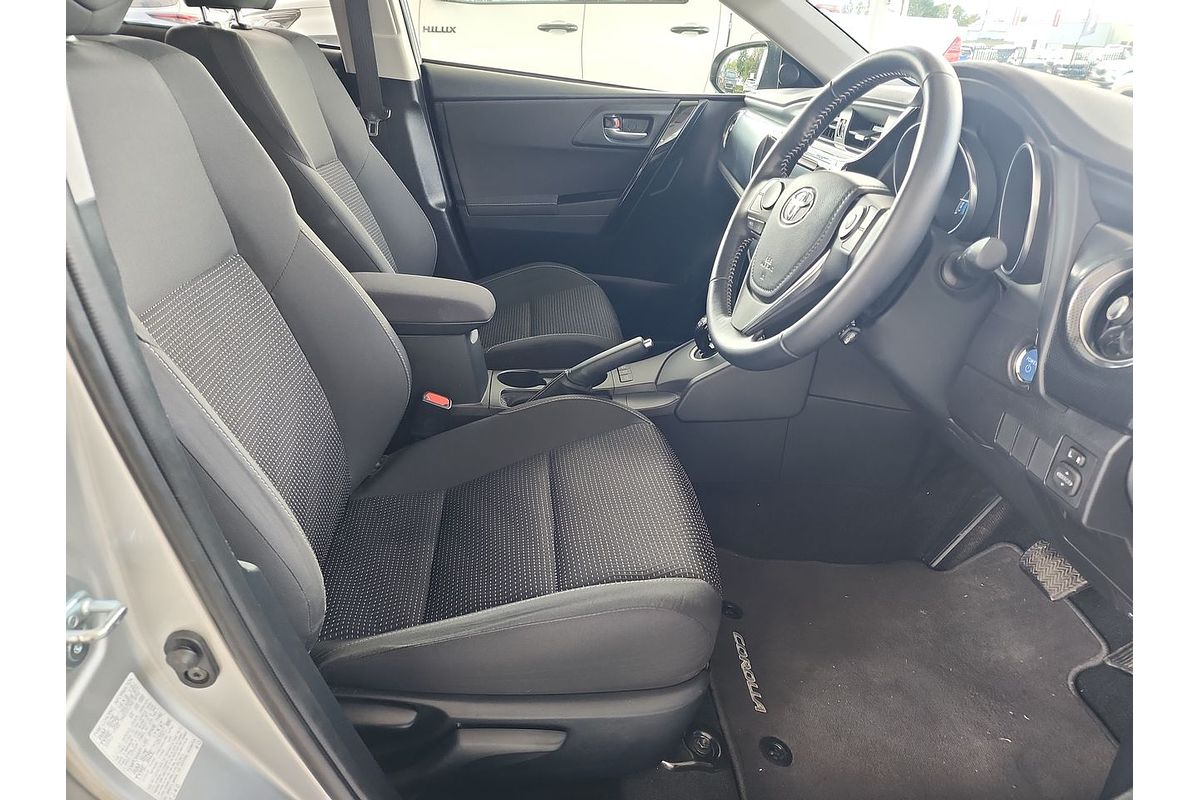 2017 Toyota Corolla Hybrid ZWE186R