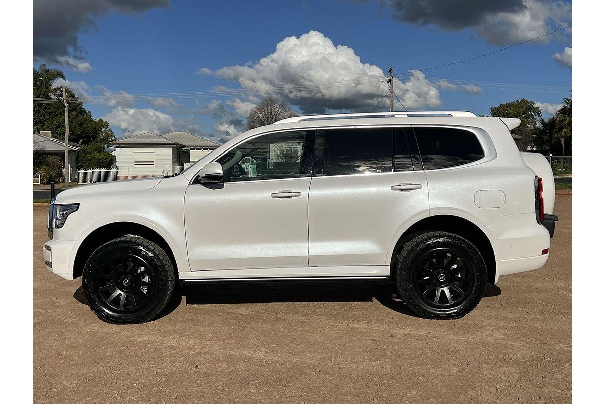 2024 GWM Tank 500 Ultra Hybrid P03