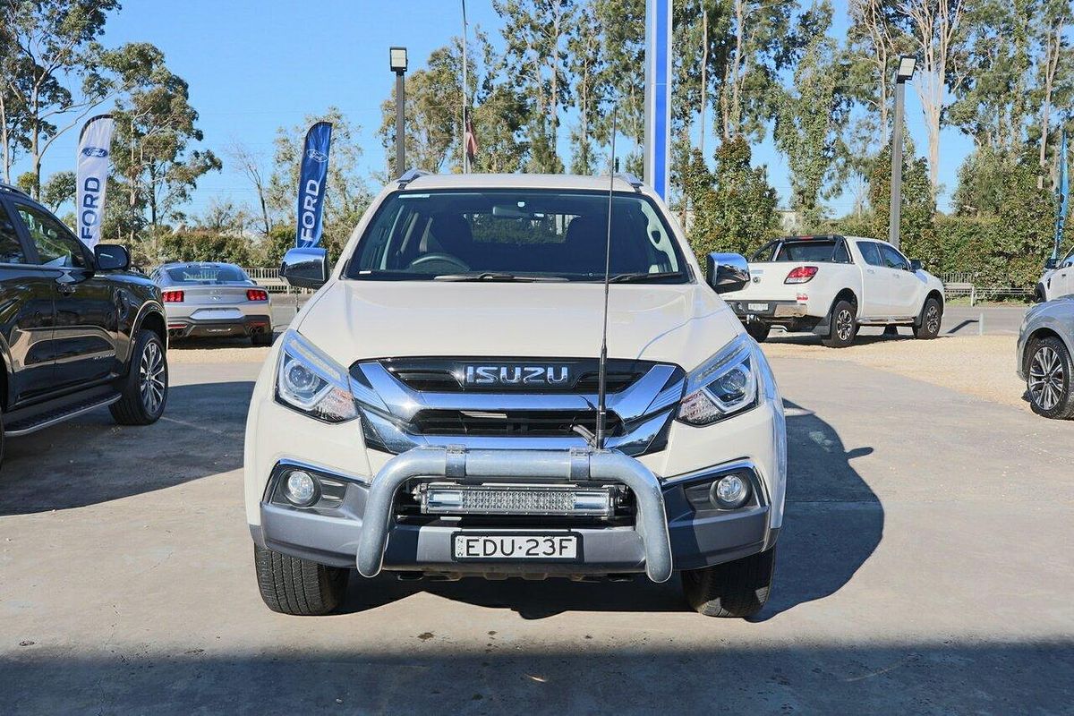 2020 Isuzu MU-X LS-T