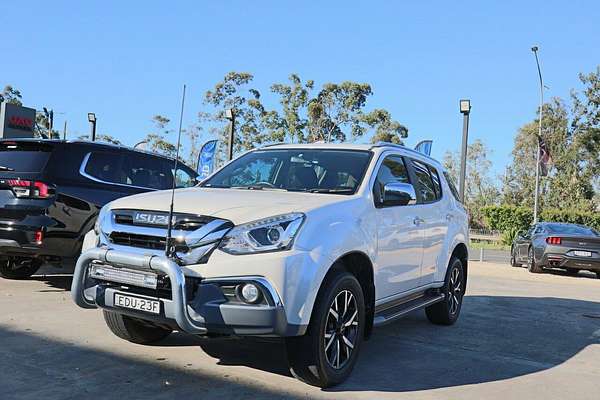 2020 Isuzu MU-X LS-T